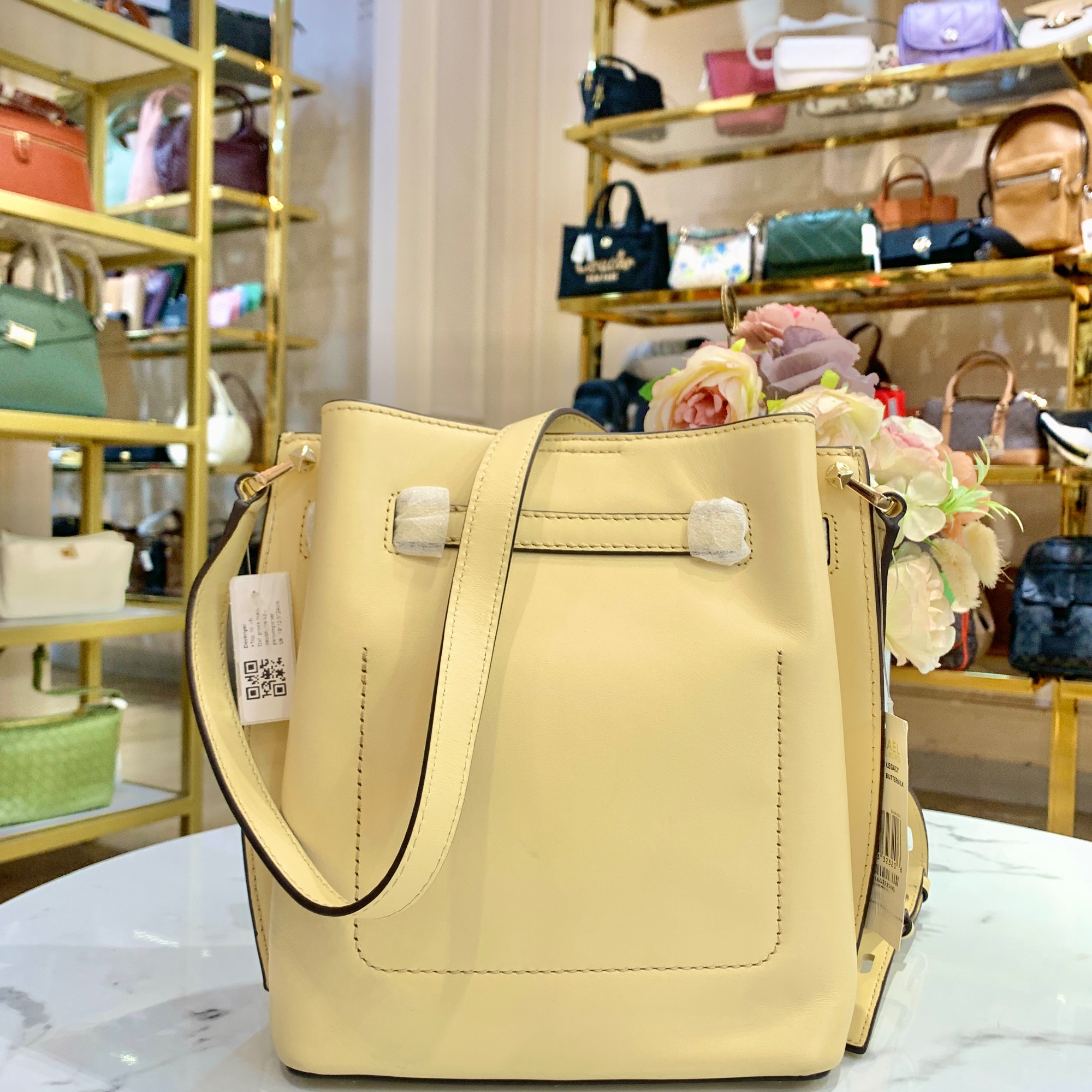 NMK-61534 Michael Kors Hamilton Legacy Medium Messenger Buttermilk NETT NEW