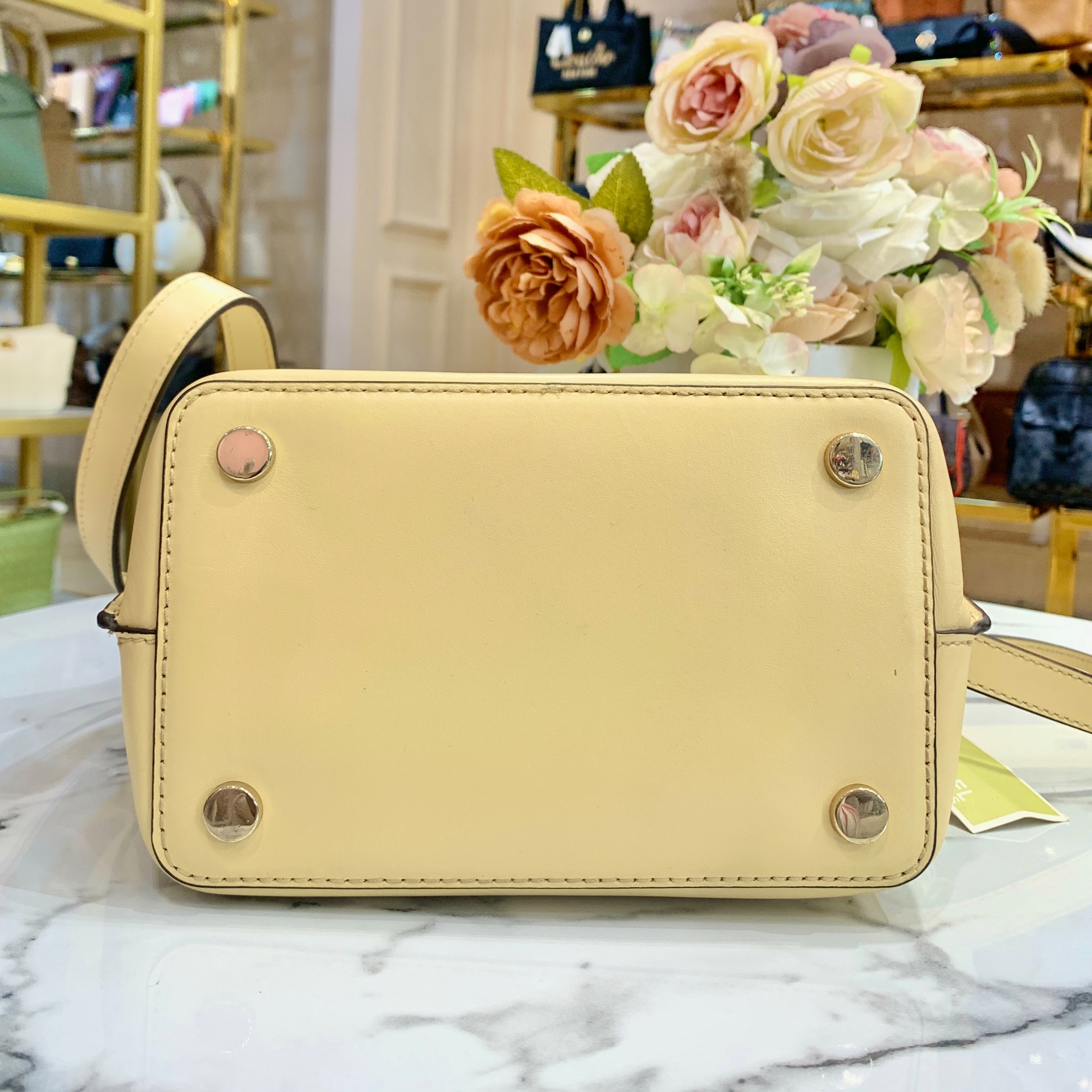 NMK-61534 Michael Kors Hamilton Legacy Medium Messenger Buttermilk NETT NEW